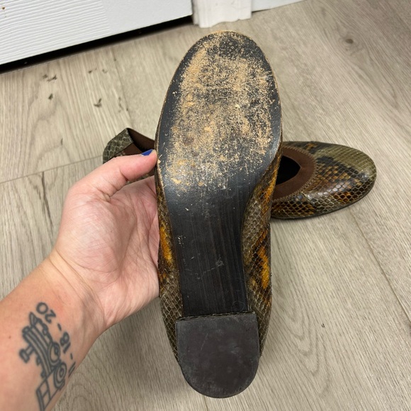 Stuart Weitzman Green Python Embossed Ballet Flats‎ - Picture 3 of 5